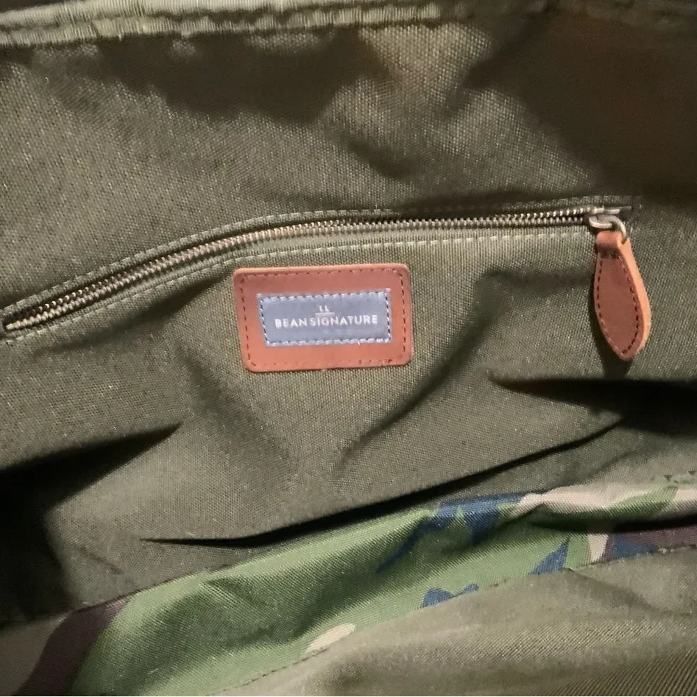 LL BEAN KHAKI CANVAS BROWN LEATHER 18